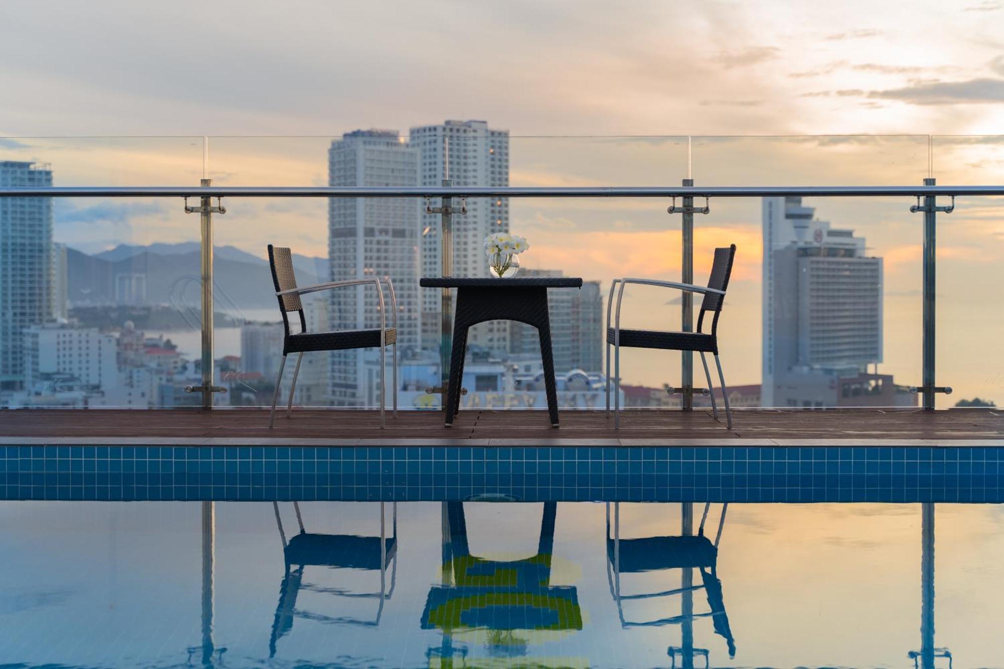 Goldcoast Hotel Nha Trang Zewnętrze zdjęcie