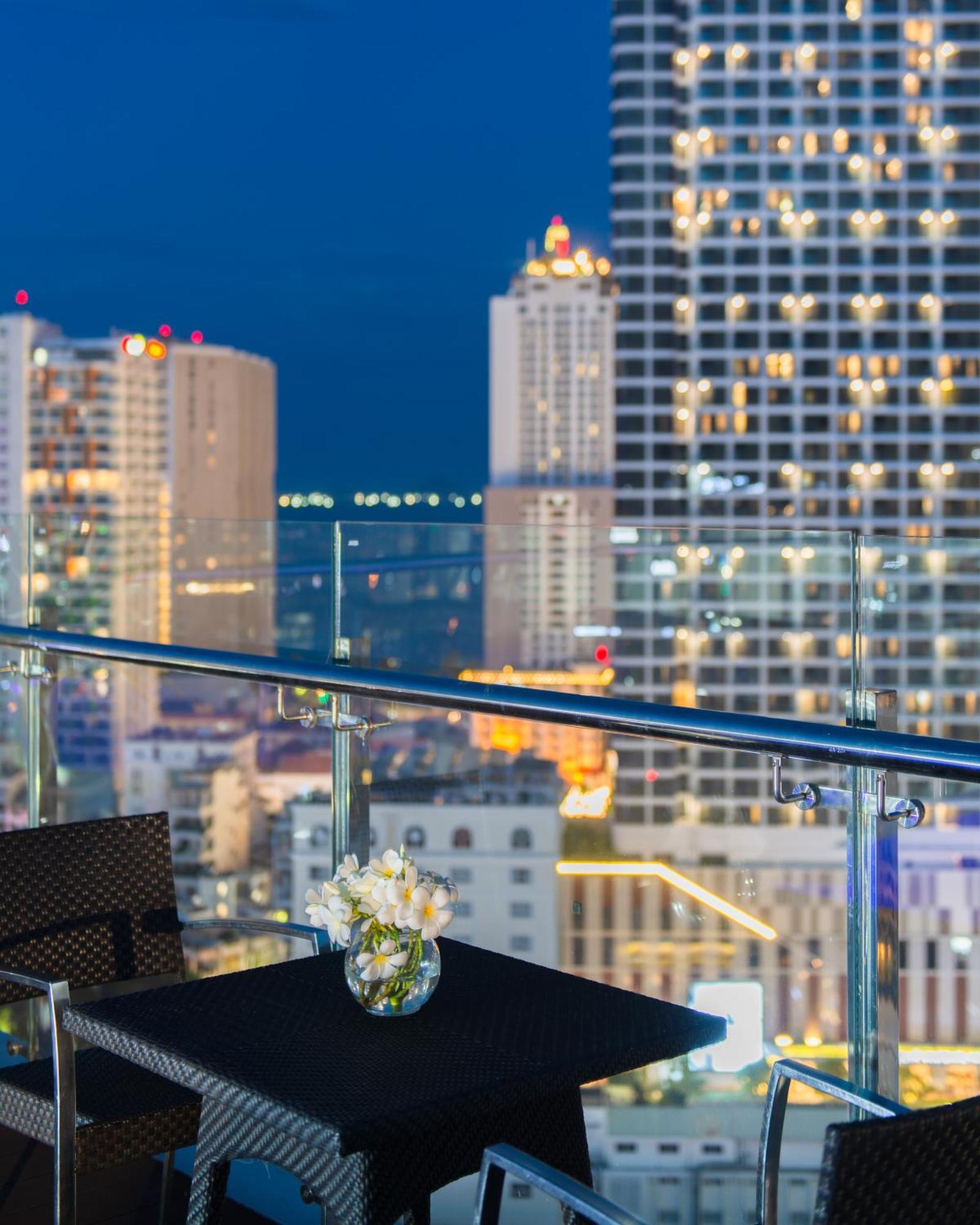 Goldcoast Hotel Nha Trang Zewnętrze zdjęcie